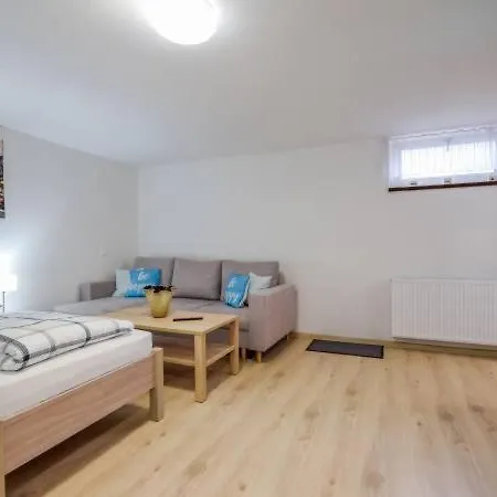 Trzy Pasma Goscinne *