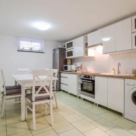 Pensión Trzy Pasma Goscinne Bozkow